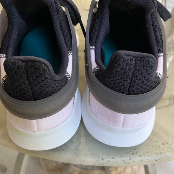 NEW! Adidas - Picture 5 of 7